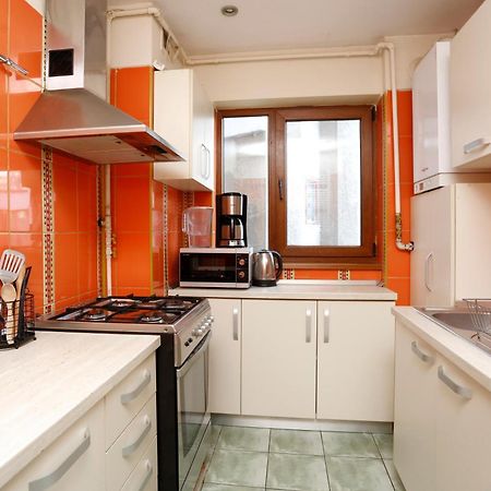 Peaceful Getaway - Generous 3-Bedroom Sanctuary - Close To Historic Old Town Bucharest Luaran gambar