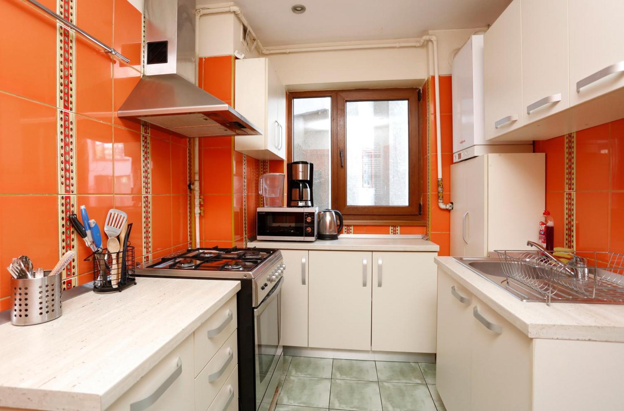 Peaceful Getaway - Generous 3-Bedroom Sanctuary - Close To Historic Old Town Bucharest Luaran gambar